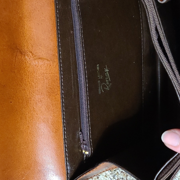 Vntg. LESAC Accordion Leather Crossbody Bag! CLEAN!! - Picture 8 of 16